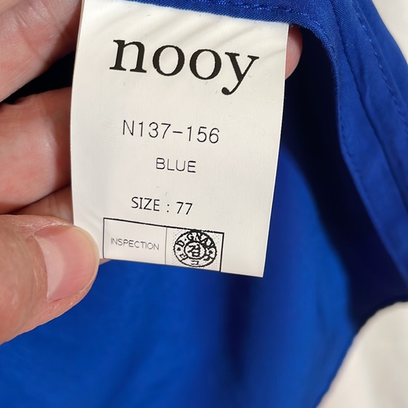 Blouse - Picture 5 of 6